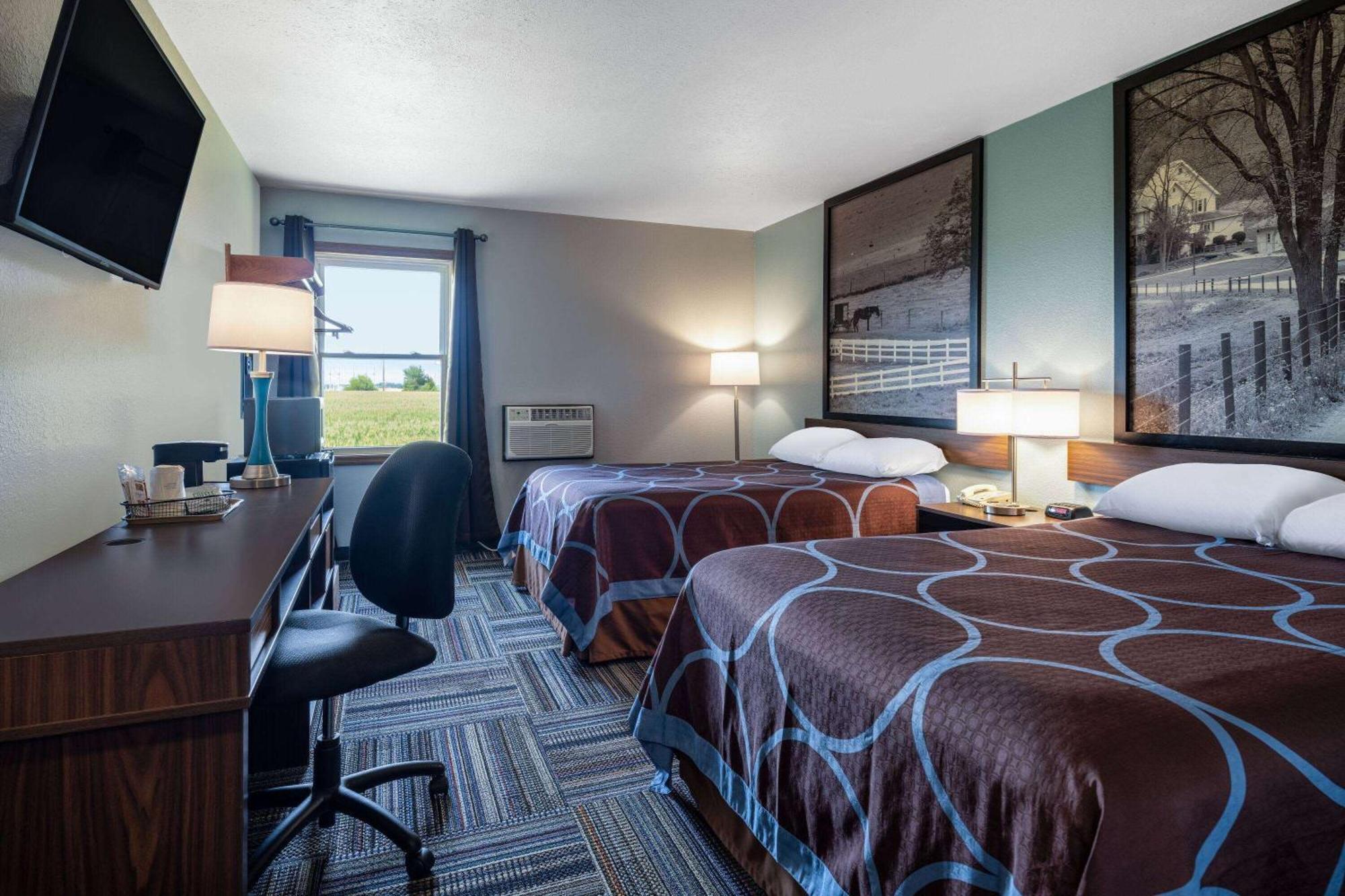 Super 8 By Wyndham Mattoon Hotell Eksteriør bilde