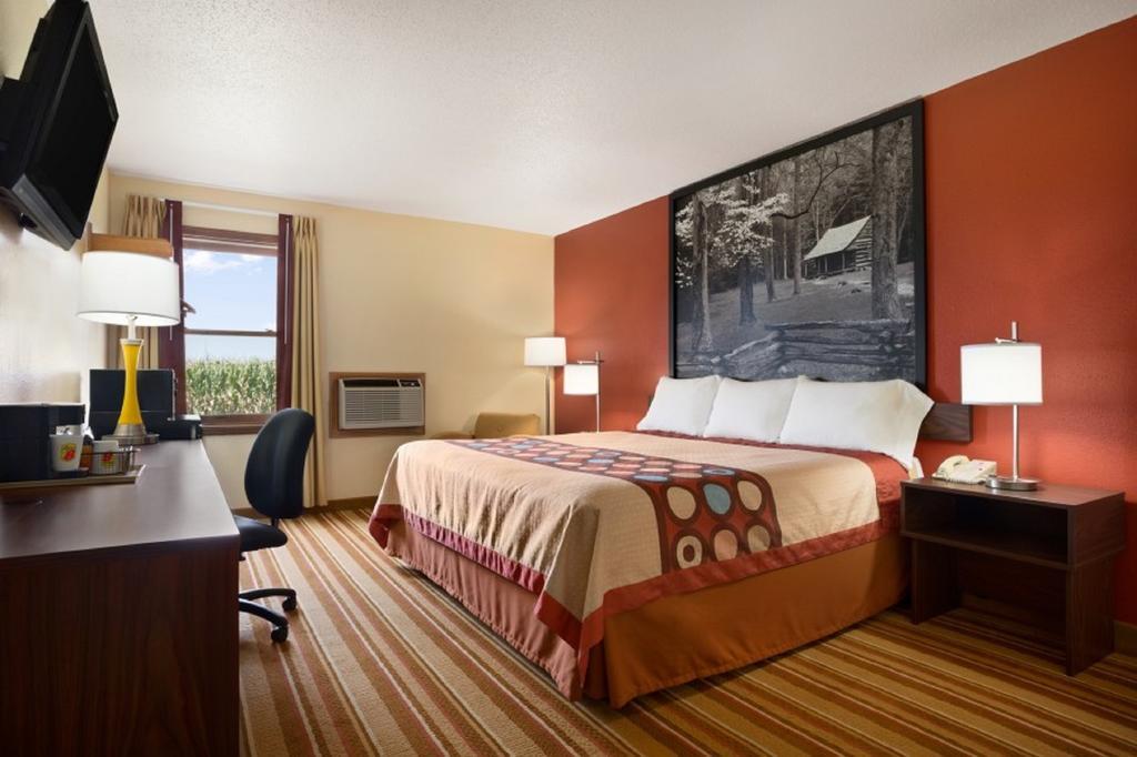 Super 8 By Wyndham Mattoon Hotell Eksteriør bilde
